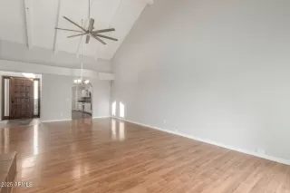 Photo #6: 6765720 Listing 