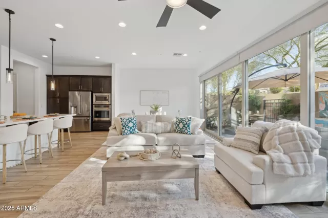 MLS: 6765737 Condo For Sale