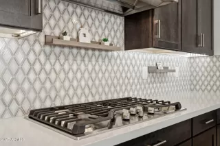 Photo #2: 6765737 Listing 