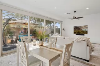 Photo #6: 6765737 Listing 