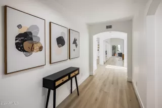 Photo #2: 6765759 Listing