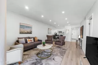 Photo #2: 6765847 Listing