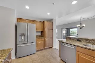 Photo #3: 6766181 Listing