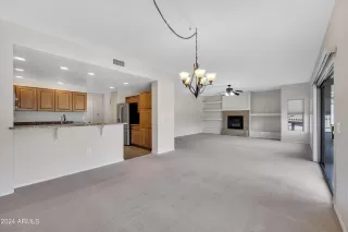 Photo #4: 6766181 Listing