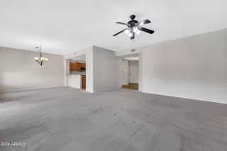 Photo #5: 6766181 Listing