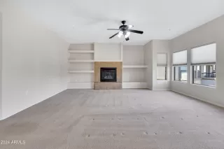 Photo #6: 6766181 Listing