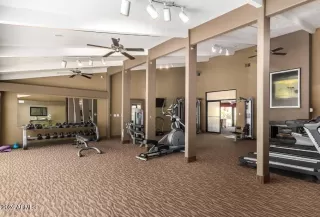 Photo #5: 6766450 Listing