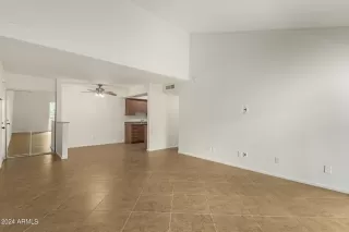 Photo #6: 6766450 Listing