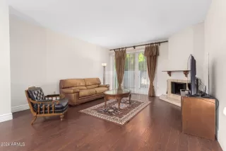 Photo #2: 6766453 Listing 