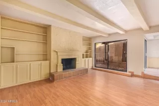 Photo #6: 6766462 Listing