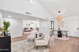 Photo #6: 6766697 Listing 