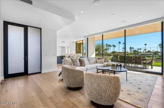 Photo #6: 6766726 Listing 