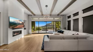 Photo #4: 6766731 Listing 