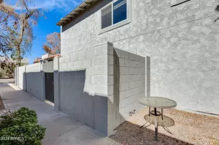 Photo #5: 6766780 Listing