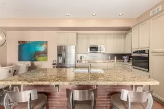 Photo #4: 6766788 Listing