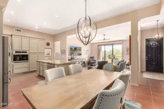 Photo #6: 6766788 Listing