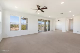 Photo #3: 6766794 Listing