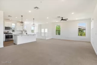 Photo #6: 6766794 Listing