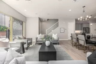 Photo #2: 6766815 Listing 