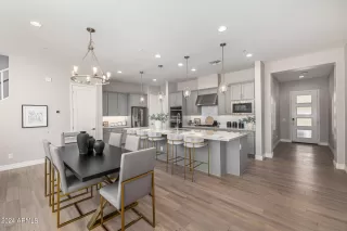 Photo #5: 6766815 Listing 