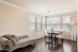 Photo #5: 6766870 Listing