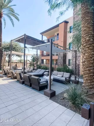 Photo #3: 6766876 Listing