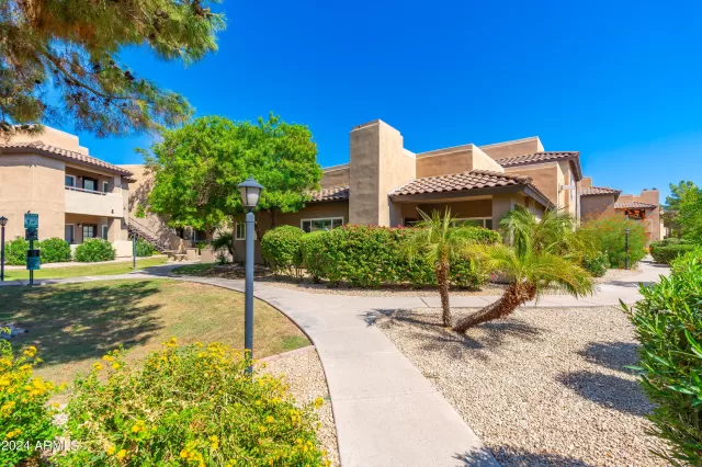 MLS: 6766956 Condo For Sale