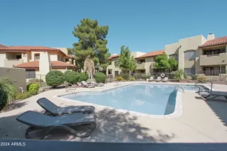 Photo #3: 6767033 Listing
