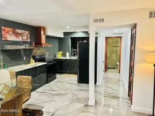 Photo #5: 6767272 Listing 