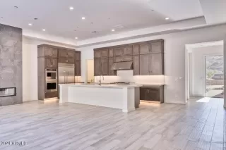 Photo #2: 6767292 Listing 