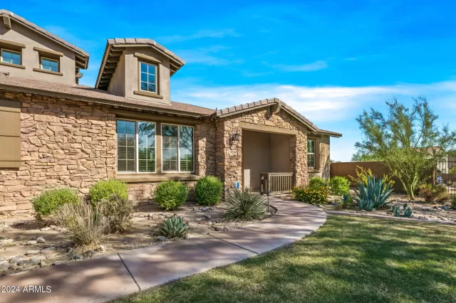 MLS: 6767383 Condo For Sale