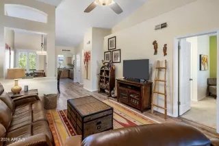 Photo #4: 6767420 Listing 