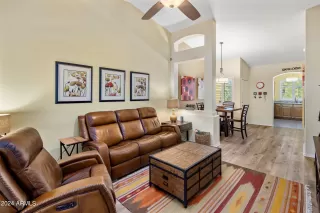 Photo #5: 6767420 Listing 