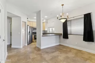 Photo #6: 6767824 Listing 