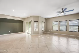 Photo #3: 6767987 Listing