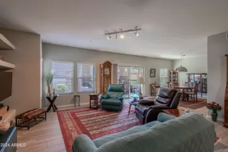 Photo #4: 6768081 Listing 
