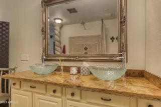 Photo #6: 6768171 Listing
