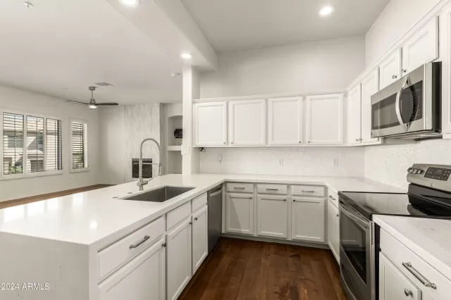 MLS: 6768225 Condo For Sale