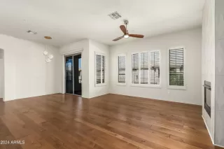 Photo #5: 6768225 Listing