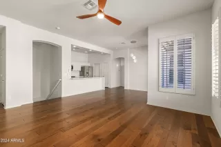 Photo #6: 6768225 Listing