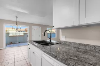 Photo #6: 6768231 Listing