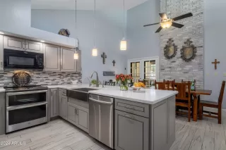 Photo #2: 6768442 Listing 