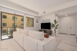 Photo #2: 6769103 Listing