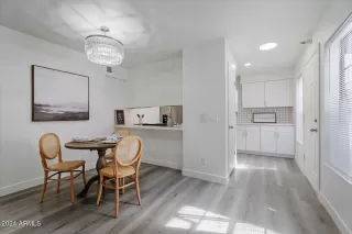 Photo #6: 6769153 Listing 