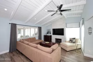 Photo #3: 6769405 Listing