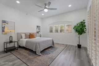 Photo #6: 6769498 Listing