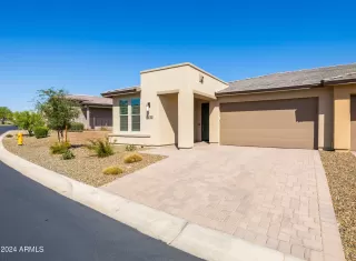 Photo #6: 6769524 Listing