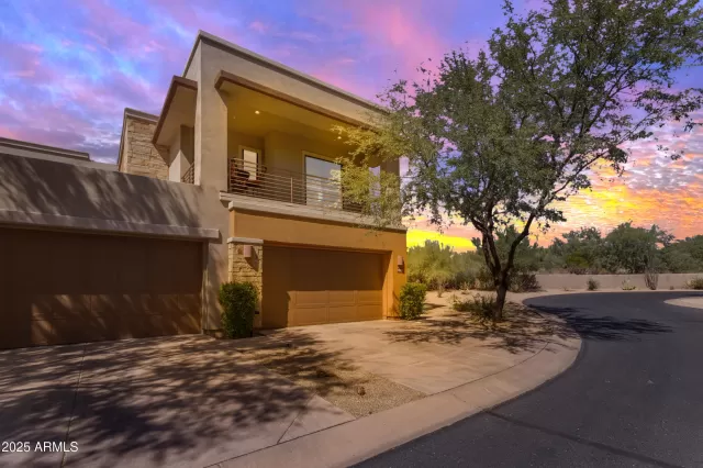 MLS: 6769705 Condo For Sale