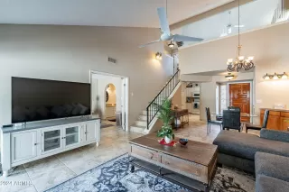 Photo #5: 6769725 Listing