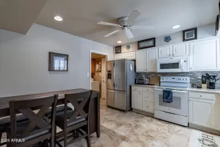 Photo #6: 6769725 Listing